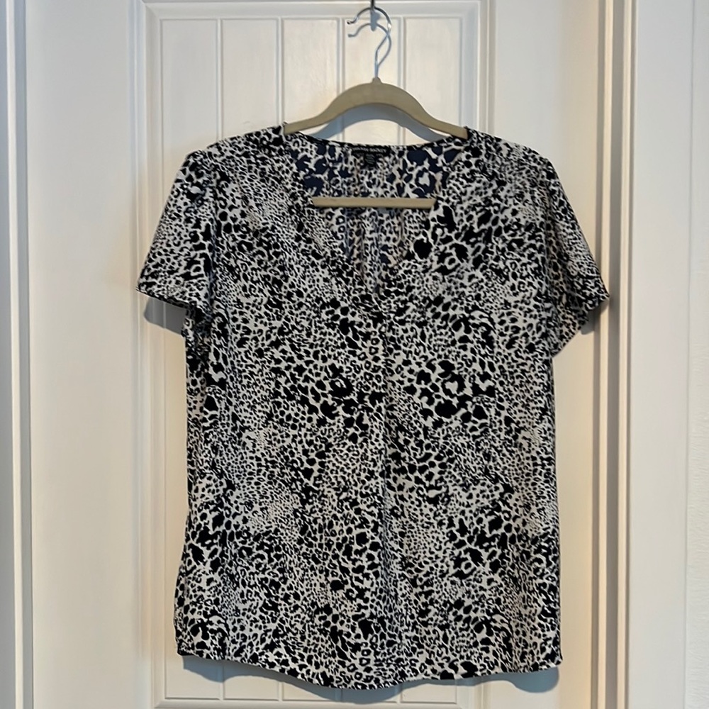 Hilary Radley short sleeve navy blue and white shirt